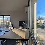 Pre Madame, Terrasse, Parking